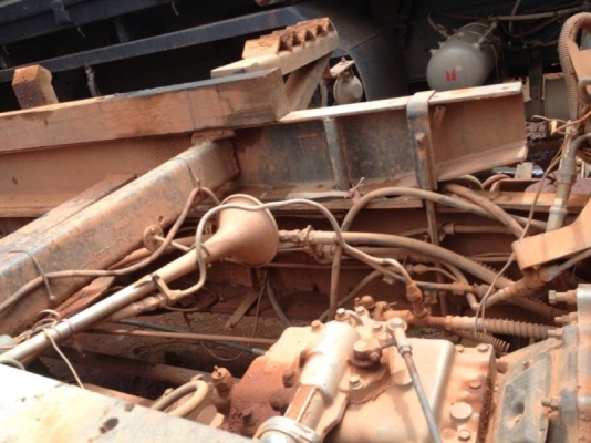 รถฮีโน่ 10 ล้อดั้ม FM3H  เปลื่ยนเครื่อง 210 แรงม้า  สนใจติดต่อ  081 - 6079515