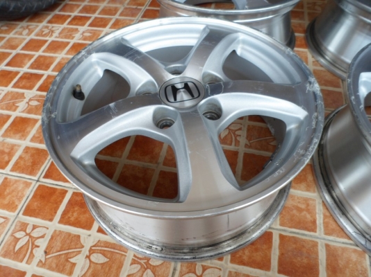 ขายแม็ก civic FD ขอบ15" ใส่5รู114 กระบะ5รู ใส่ได้(ชุด4วง 2,900บ.)
