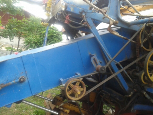 ขายรถเกี่ยวอุ้มปรับระดับ เครื่อง 175เทอร์โบ ขายรถเกี่ยวอุ้มปรับระดับ เครื่อง 175เทอร์โบ