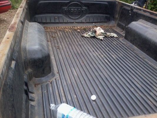 นิสสันฟอนเทียเครื่อง 2700 ปี 2001 แอร์เย็นล้อแม็คพร้อมดอนเคนประกันฝาท้ายกันชนหลังมาหลังคาประตูฝากระโปรงอยู่ดีตั้งแต่เกิดไม่โดนแวกริมเลยไฟหน้าเหลืองตามปกติของฟอนเทียเหลืองเล้กน้อยภายในหัวเก๋งอยู่คงสภาพดีดีเกือบใหม่ขายแบบยกเล่ม