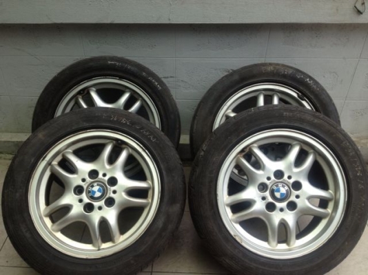 ขายแม๊คแท้พร้อมยางBMWขอบ16ราคาเบาๆ3600สนใจ0853647170