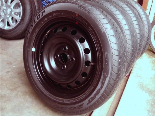 ขายแล้วล้อกะทะ vios ยาง185/60/15 สภาพป้ายแดง 5500 บาท