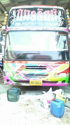 ขายรถบัส  สนใจติดต่อ 081-7027743