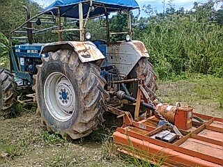 ขายรถไถฟอร์ดสองเพลา 6610 เสื้อลาย ขายรถไถฟอร์ดสองเพลา 6610 เสื้อลาย