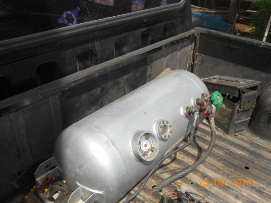 ขาย ดัสสันช้างเหยียบ สภาพเดิม ติดแก๊ส LPG แอร์เย็น แม็ก 17 ไฟนอน 85000 ขาย ดัสสันช้างเหยียบ สภาพเดิม ติดแก๊ส LPG แอร์เย็น แม็ก 17 ไฟนอน 85000