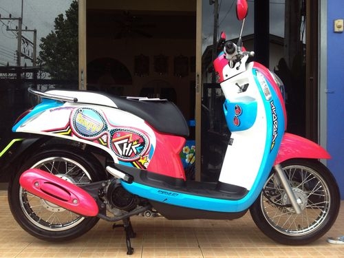 HONDA SCOOPY I ตัวใหม่ล่าสุด(ไฟฝัง)ลายLOVERรถ8เดือนวิ่ง2xxxโลสวยกริ้บพร้อมใช้งาน
