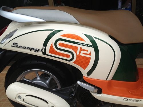 HONDA SCOOPY Iรุ่นS12ตัวท็อปโฉมปัจจุบันสภาพป้ายแดงรถ8เดือน