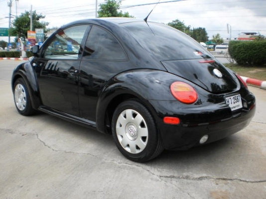 VOLKSWAGEN NEW BEETLE 2.0 สีดำเดิม เครื่องเดิม เกียร์AUTO VOLKSWAGEN NEW BEETLE 2.0 สีดำเดิม เครื่องเดิม เกียร์AUTO