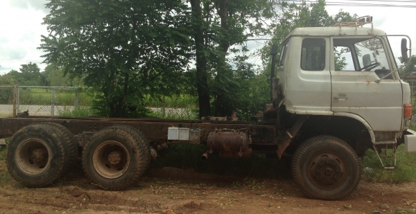 HINO ZM 260 HP EK100 สิบล้อ 2 เพลา พร้อมทำเป็นหางปลาทำเป็นเทรลเลอร์ได้เลยครับ เครื่องแน่นแรงดีไม่มีเยิ้ม หัวเก๋งภายในคอนโซลครบพร้อมไม่มีผุกร่อน พวงมาลัยเพาเวอร์ ระบบเบรคทริ๊ปฟี้ ช่วงล่างคัชซีไม่มีบวมไม่มีแตก ยางสภาพดี 70\% พร้อมใช้งาน เอกสารเล่มทะเบียนชุดโ