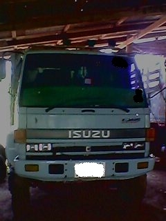 ขาย ISUZU 240นางฟ้าหัวขาวแท้ ปี33 กระบะเนียม สภาพสวยพร้อมใช้ ราคาต่อรองได้ ติดต่อได้ที่คุณ อ๊อฟ พิจิตร 086-737-9991