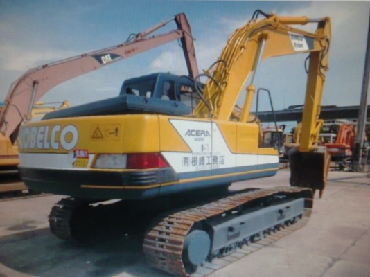 รถsk200มาคร์ทีนำเข้าเก่าญี่ปุ่นแท้ไม่เคยใช้งานเมืองไทยเลย ขอขอบคุณทีมงานพี่เสือที่ช่วยในการขายครั้งนี่สำเร็จ