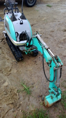 รถขุดเล็ก kobelco ss