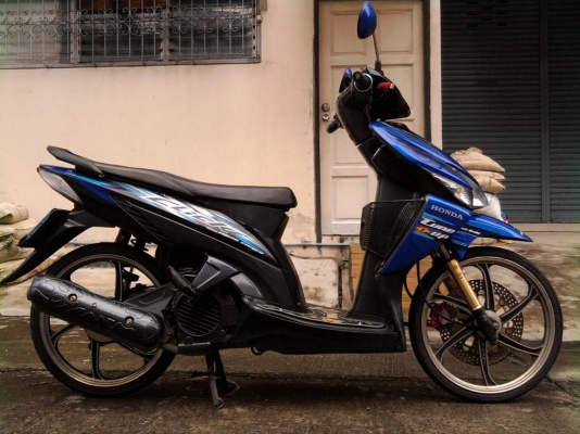 ขออนุญาติขาย Honda Click Combi Brake มือเดียว แต่งสวยมาก