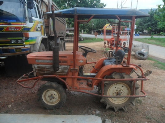 ขายแล้ว พี่วิเชียร บ้านเก่า รับรถแล้วครับ รถไถเล็ก KUBOTA รุ่น B1400 มีโคลงกันอ้อย-พร้อมโรตารี่ สภาพสวยใช้น้อยยางดี