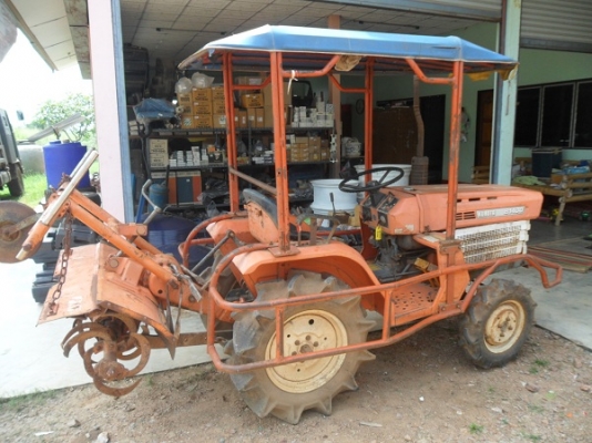 ขายแล้ว พี่วิเชียร บ้านเก่า รับรถแล้วครับ รถไถเล็ก KUBOTA รุ่น B1400 มีโคลงกันอ้อย-พร้อมโรตารี่ สภาพสวยใช้น้อยยางดี