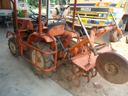 ขายแล้ว พี่วิเชียร บ้านเก่า รับรถแล้วครับ รถไถเล็ก KUBOTA รุ่น B1400 มีโคลงกันอ้อย-พร้อมโรตารี่ สภาพสวยใช้น้อยยางดี