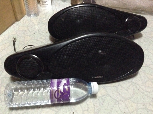 ขายลำโพง1คู่ 800 บาท ขายลำโพง1คู่ 800 บาท