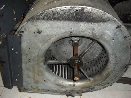 พัดลมหอยโขงขนาด2แรงครับ