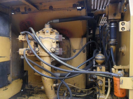 Catterpillar 320 V2 เก็บงานใหม่เป็นบางส่วน ไฟฟ้าครบ เอกสารมี ช่วงล่างสมบูรณ์ ใบ 80 เซ็น