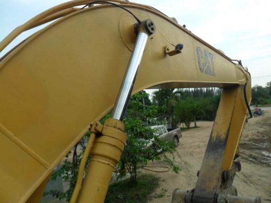 Catterpillar 320 V2 เก็บงานใหม่เป็นบางส่วน ไฟฟ้าครบ เอกสารมี ช่วงล่างสมบูรณ์ ใบ 80 เซ็น