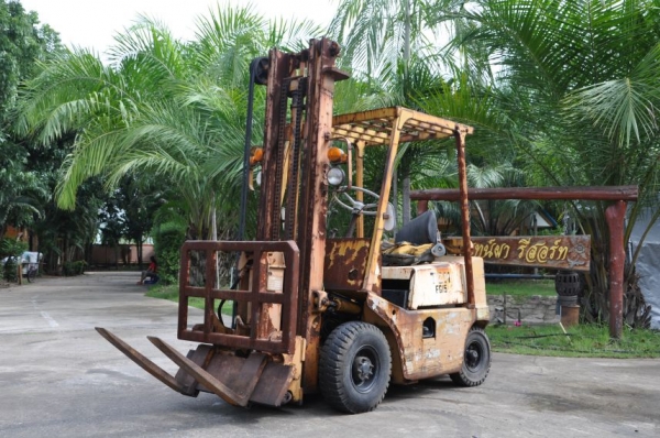ขาย FORKLIFT TCM 1.5ตันครึ่ง เสาสูง (งากระดก) สภาพเดิมๆจากญี่ปุ่น 85,000เท่านั้น!!