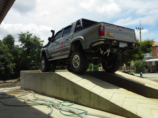 TOYOTA d4d sportcruiser 2.5 ปี2004