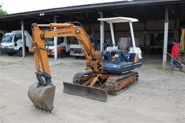 ขายแบคโฮเล็กPC20-5เก่าญี่ปุ่นราคาถูก