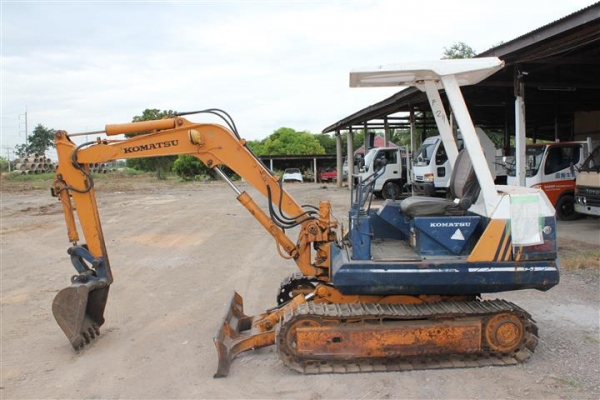 ขายแบคโฮเล็กPC20-5เก่าญี่ปุ่นราคาถูก