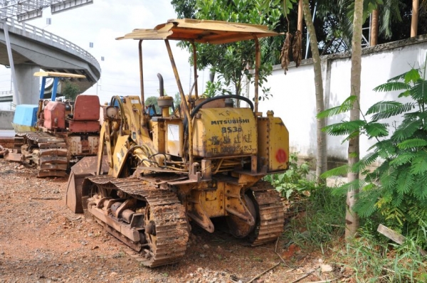 ขาย รถแทรคเตอร์ตีนตะขาบ MITSUBISHI BS3D สภาพเดิมๆจากญี่ปุ่นยังไม่เคยใช้งานในไทย 120,000 เท่านั้น!!