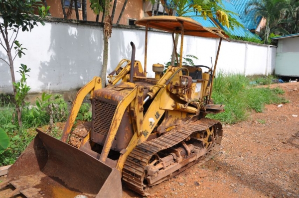 ขาย รถแทรคเตอร์ตีนตะขาบ MITSUBISHI BS3D สภาพเดิมๆจากญี่ปุ่นยังไม่เคยใช้งานในไทย 120,000 เท่านั้น!!