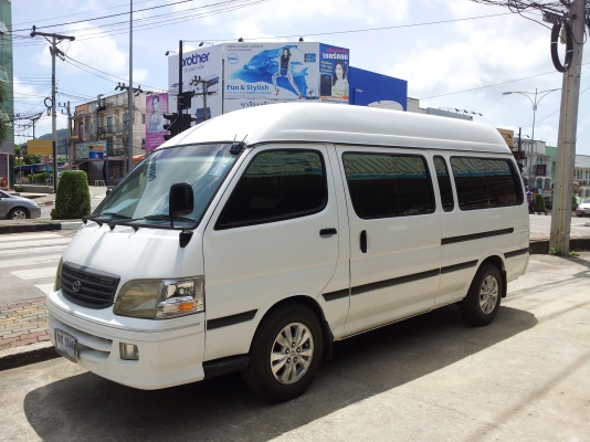 ขาย TOYOTA COMMUTER ปี 2000  สวยๆๆ เปลี่ยนเครื่อง เจ ติดแก็ส พร้อมใช้