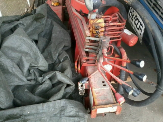 ขายเครน UNIC UR 290 3ตัน3ปอก2ชักท้องวี6เหลี่ยม ของนำเข้ายังไม่ได้ใช้งานในไทยครับ