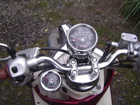 Yamaha Fino สี แดง ขาวรถสวยเครื่องเดิมๆ พร้อมใช้ ระบบไฟติดครบ Yamaha Fino สี แดง ขาวรถสวยเครื่องเดิมๆ พร้อมใช้ ระบบไฟติดครบ