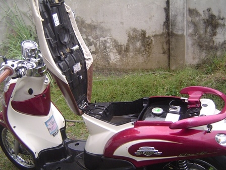 Yamaha Fino สี แดง ขาวรถสวยเครื่องเดิมๆ พร้อมใช้ ระบบไฟติดครบ Yamaha Fino สี แดง ขาวรถสวยเครื่องเดิมๆ พร้อมใช้ ระบบไฟติดครบ