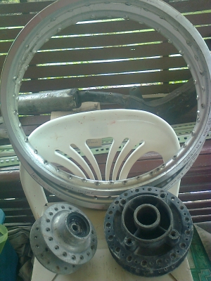 4.ขายอะไหล่ RGV TZR ถูกๆ ไม่ได้ใช้