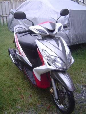 Yamaha Mio 125 CC ปี 2011 รถสวยๆเดิม เครื่องดีมาก ใช้น้อย