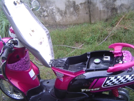 Yamaha Fino สีสวย เครื่องดี ระบบไฟครบ เอกสารทะเบียนพร้อม ภาษีปี56 Yamaha Fino สีสวย เครื่องดี ระบบไฟครบ เอกสารทะเบียนพร้อม ภาษีปี56