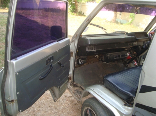 ขายรถตู้ มิตซู L 300