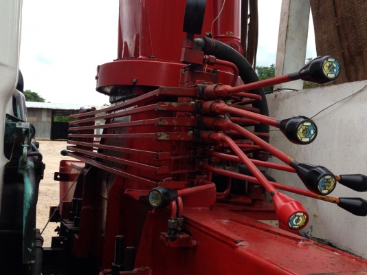 ขายเครนUNIC5ตัน6ปอก5ชัก สภาพดี น้ำเข้าติดรถมาจากนอก เอวแน่น บูมไม่มีหักครับ