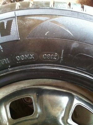 ขายล้อกระทะ 4 รู พร้อมยาง ขอบ 13 ราคา 4500 บาท พร้อมส่ง