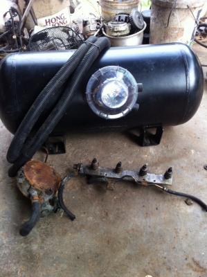 ขายถังแก๊ส LPG สภาพใหม่ ราคา 2500 บาท