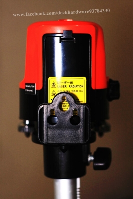 เครื่องมือวัดระดับเลเซอร์ cross self-adjusting linear laser ยีห้อ WOODWELL รุ่น W8818