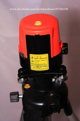 เครื่องมือวัดระดับเลเซอร์ cross self-adjusting linear laser ยีห้อ WOODWELL รุ่น W8818