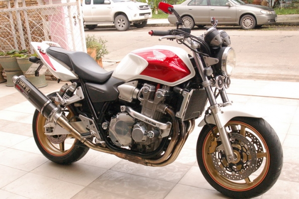 -ขาย CB1300 ปี2005 ของแต่งเพียบสภาพสวยๆ เครื่องแน่นพร้อมใช้<<สรรพสามิตตัวจริง>>-