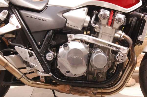 -ขาย CB1300 ปี2005 ของแต่งเพียบสภาพสวยๆ เครื่องแน่นพร้อมใช้<<สรรพสามิตตัวจริง>>-