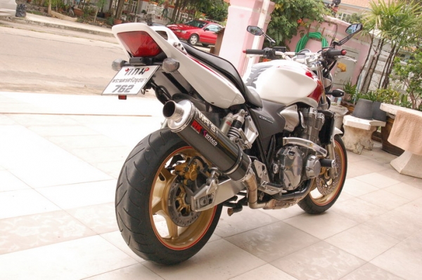 -ขาย CB1300 ปี2005 ของแต่งเพียบสภาพสวยๆ เครื่องแน่นพร้อมใช้<<สรรพสามิตตัวจริง>>-
