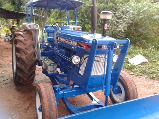 ขายรถไถฟอร์ด6600 T6 ตัวเต็มเช็ดสภาพ มีใบดัน+ผาน7cmtเล่มทะเบียนครบ( สด*ผ่อน คุยได้คับ )