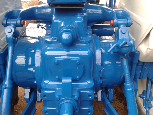 ขายรถไถฟอร์ด6600 T6 ตัวเต็มเช็ดสภาพ มีใบดัน+ผาน7cmtเล่มทะเบียนครบ( สด*ผ่อน คุยได้คับ )