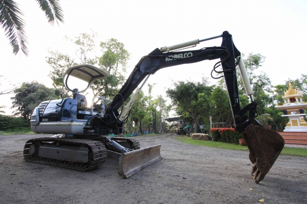 ต้องการขายรถแบคโฮ KOBELCO SK030-2 Coupe เก่านอกแท้ๆ สภาพพร้อมใช้งาน สนใจโทรสอบถามได้ 086-775-7900