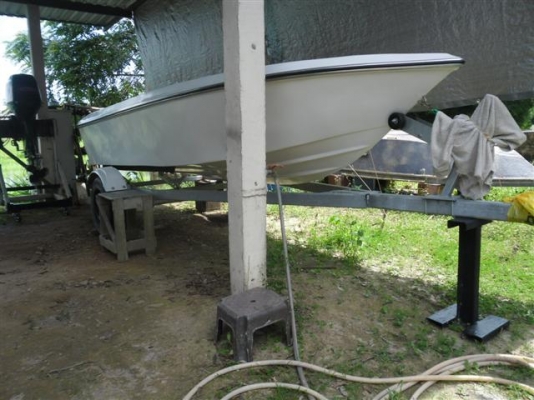 ขายเรือ 13.5ฟุต มือสอง ลดราคาคับ เหลือ55000บาทคับ ขายเรือ 13.5ฟุต มือสอง ลดราคาคับ เหลือ55000บาทคับ